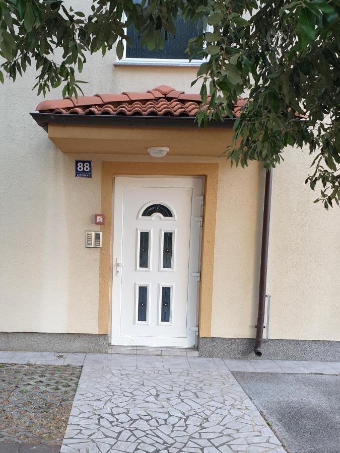 Outdoor Apartment Lina Banjole Exterior foto